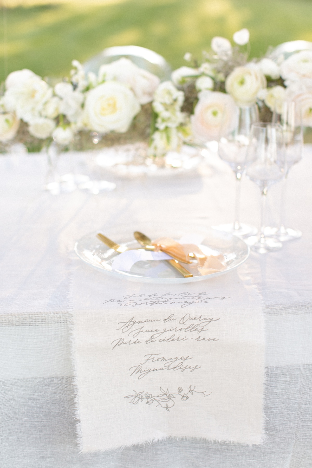 chateau-de-redon-ethereal-spring-wedding