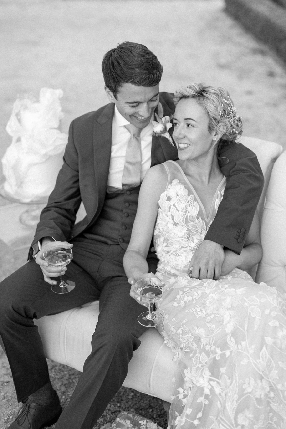 chateau-de-redon-ethereal-spring-wedding