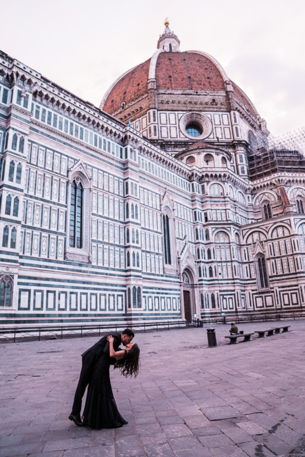 We Are Swooning Over This Florence Engagement Session