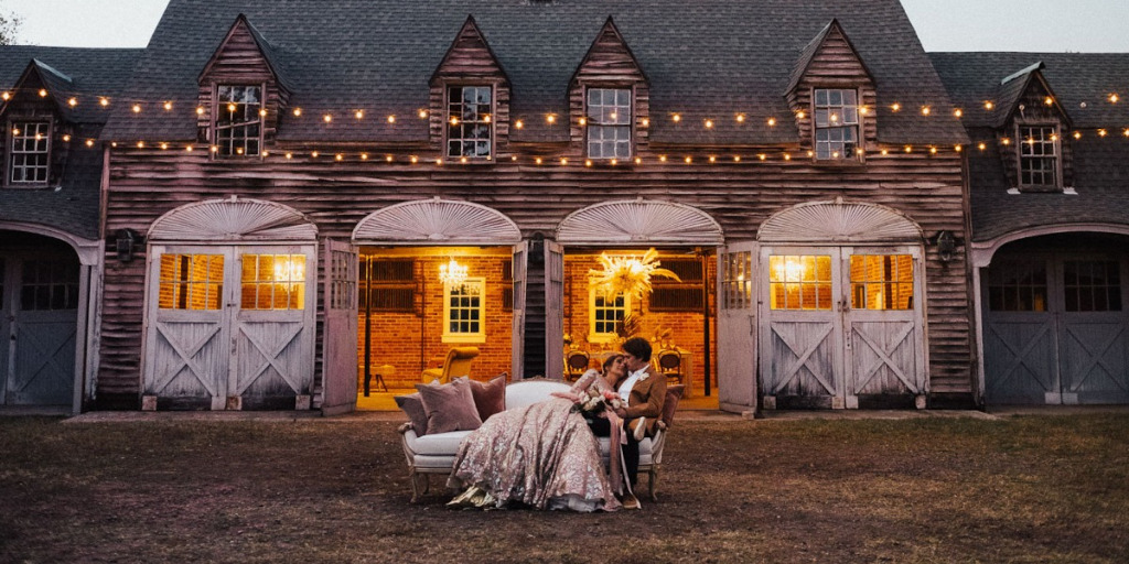 Dust, Love & Light: A Romantic Rustic Lodge Wedding Inspiration