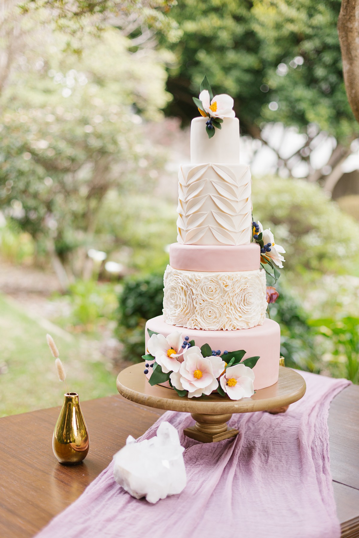 enchanted-forest-wedding-inspiration-pie