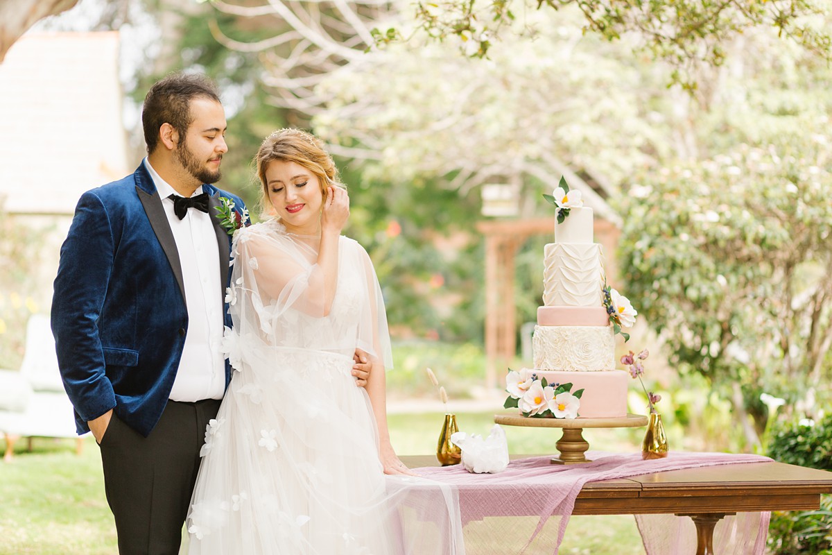enchanted-forest-wedding-inspiration-pie