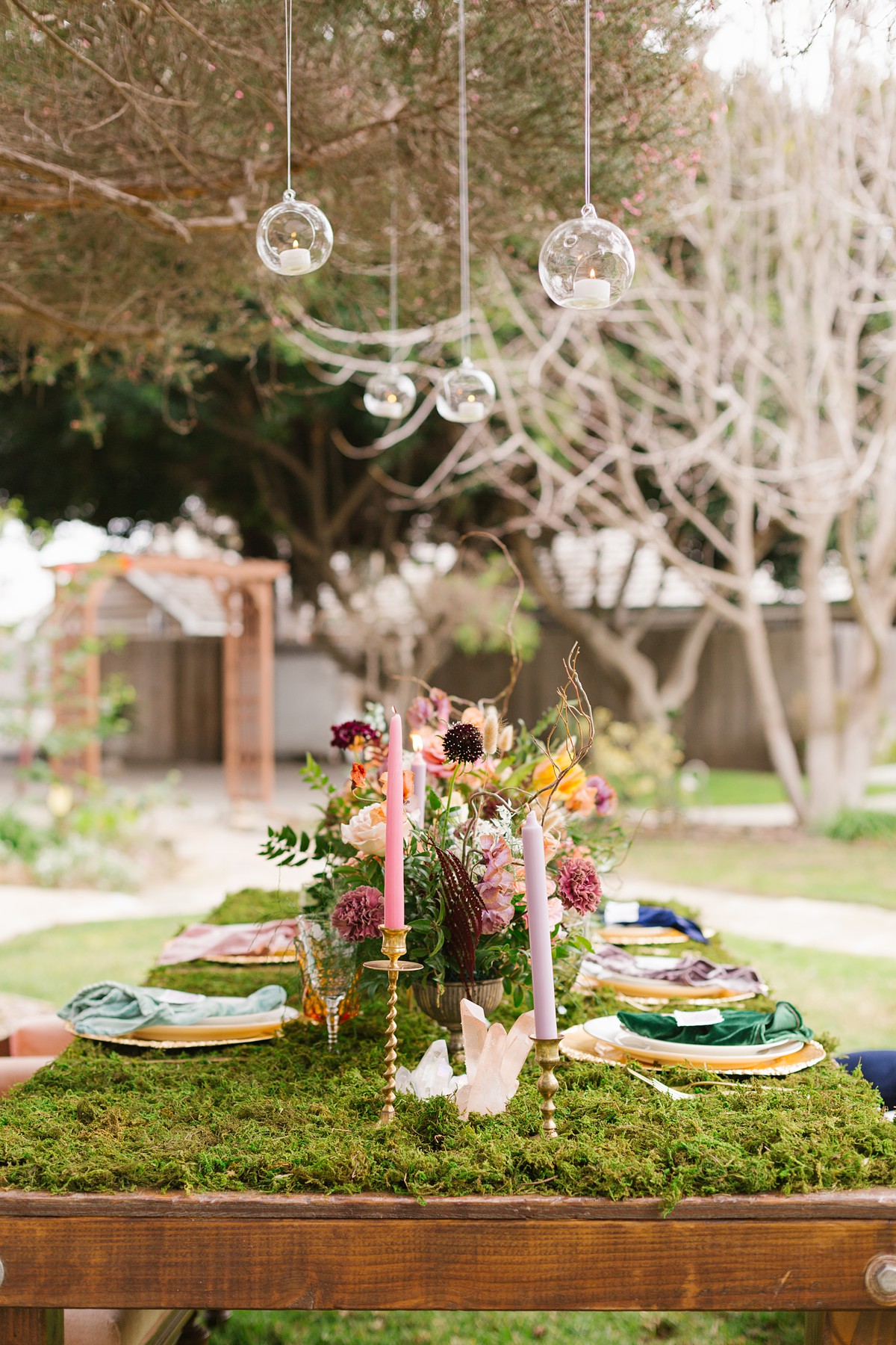 enchanted-forest-wedding-inspiration-pie