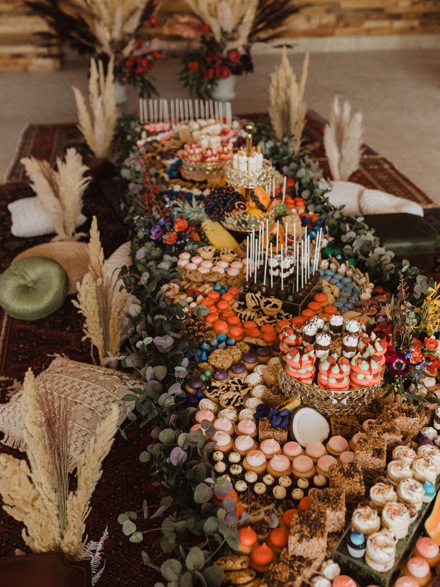 How To WOW Your Guests With A Dessert Table Like None Other