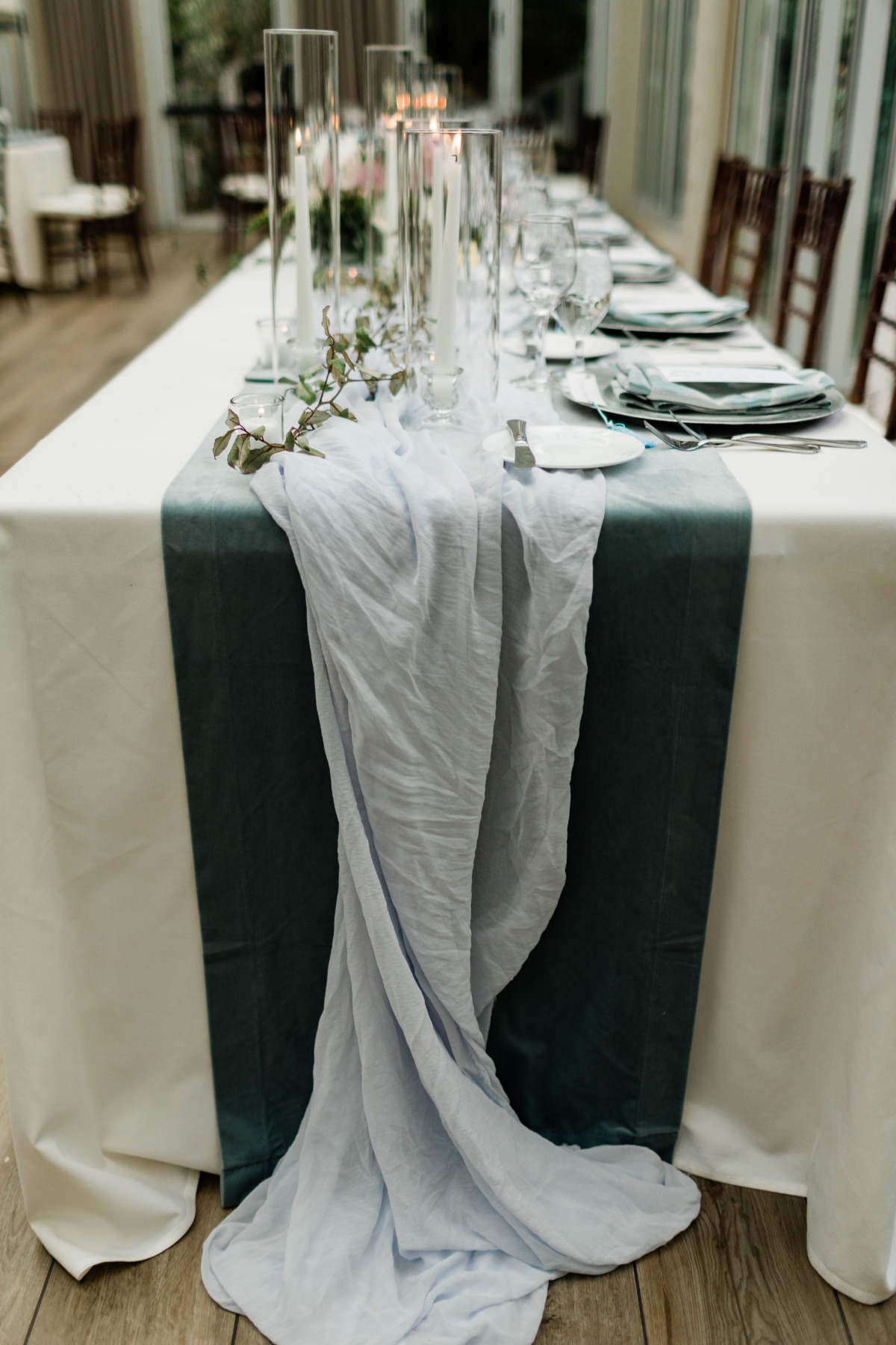 sarah-will-vail-colorado-reception-detai
