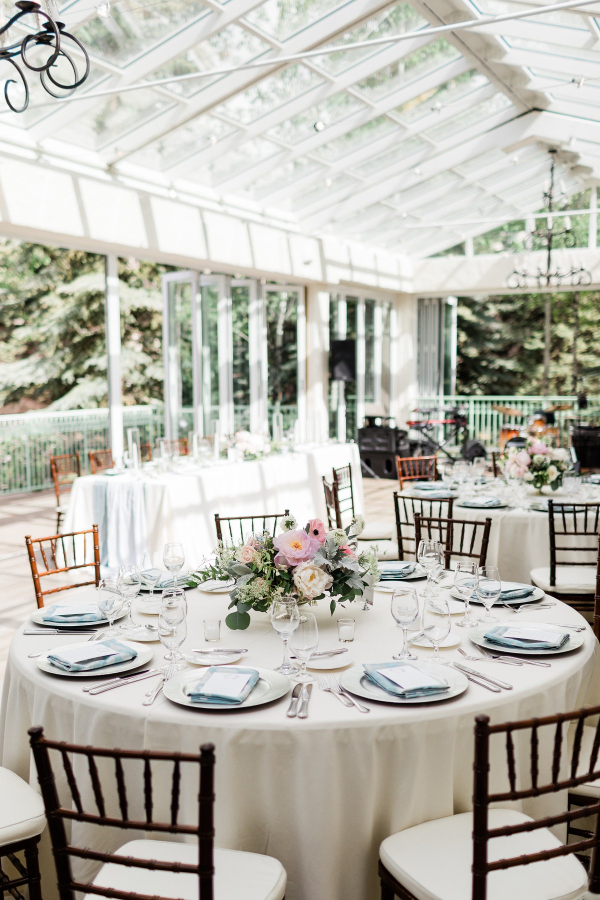 sarah-will-vail-colorado-reception-detai