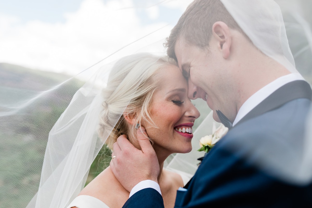sarah-will-vail-colorado-wedding-portrai