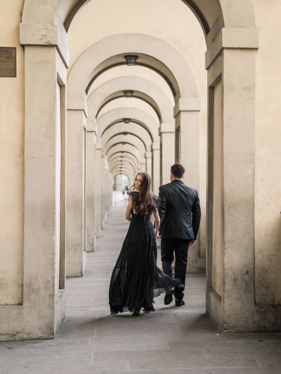 We Are Swooning Over This Florence Engagement Session