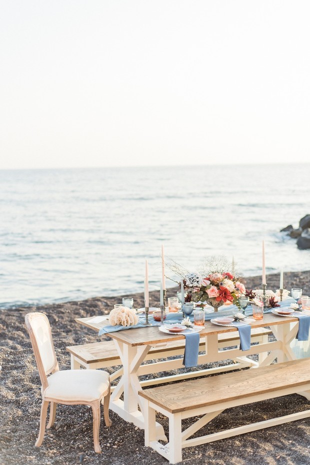 beach wedding table