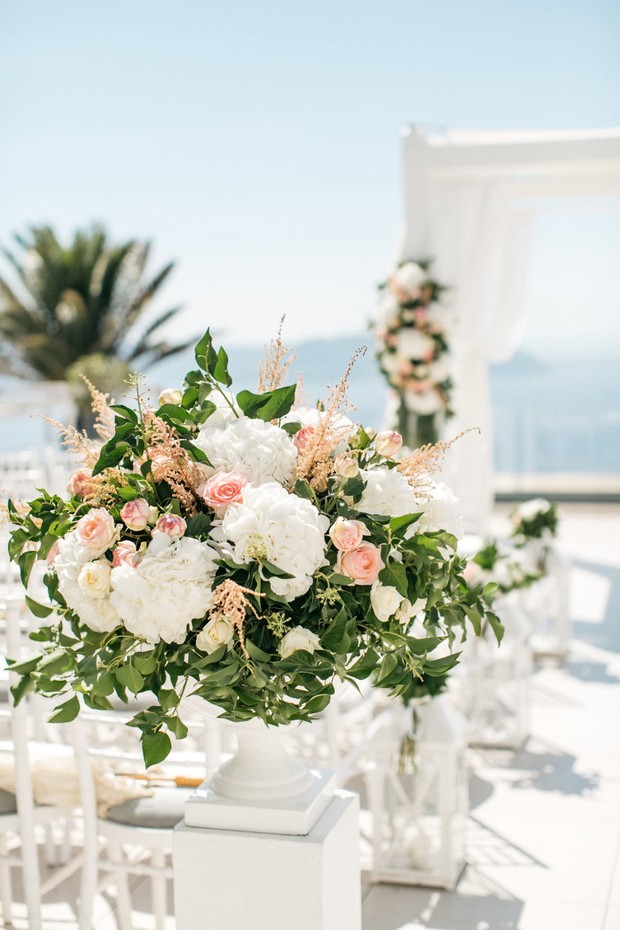 romantic floral decor for your wedding aisle