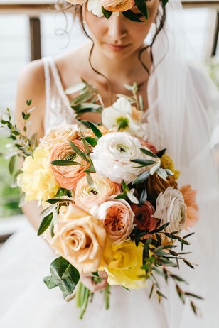 yellow and blush wedding bouquet