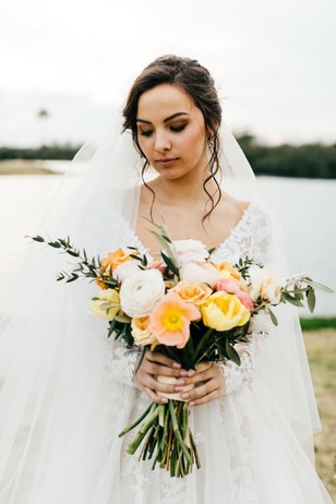 bridal style with blush and yellow bouquet