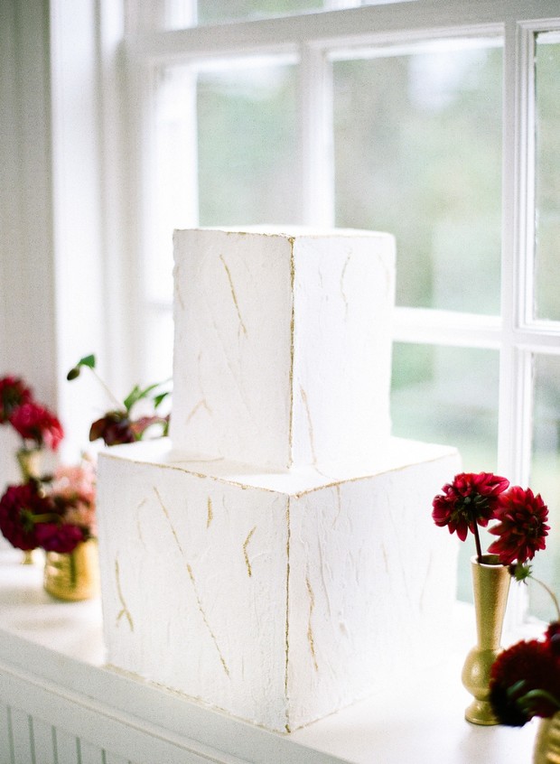 Modern minimal square wedding cake