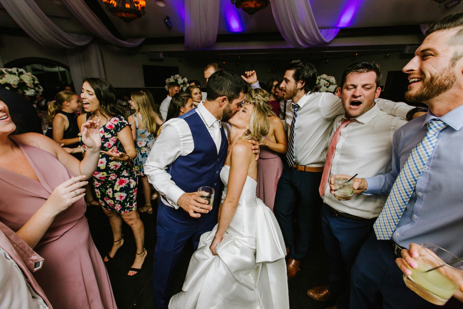 semi-pro-hockey-players-wedding