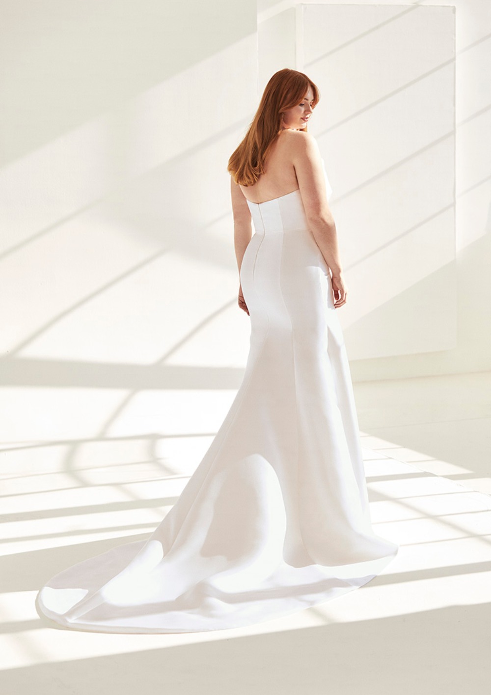 ASHLEY GRAHAM x PRONOVIAS_DAY-PLUS 2