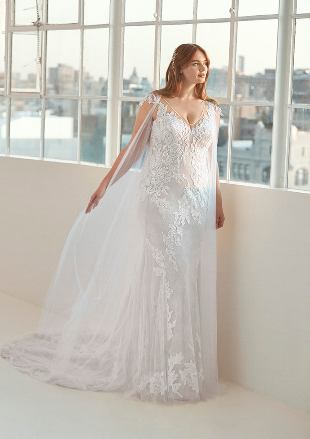 ASHLEY GRAHAM x PRONOVIAS_DEHAVEN-PLUS