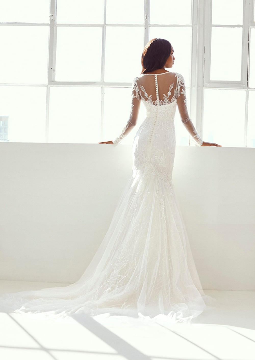 ASHLEY GRAHAM x PRONOVIAS_LEE 2