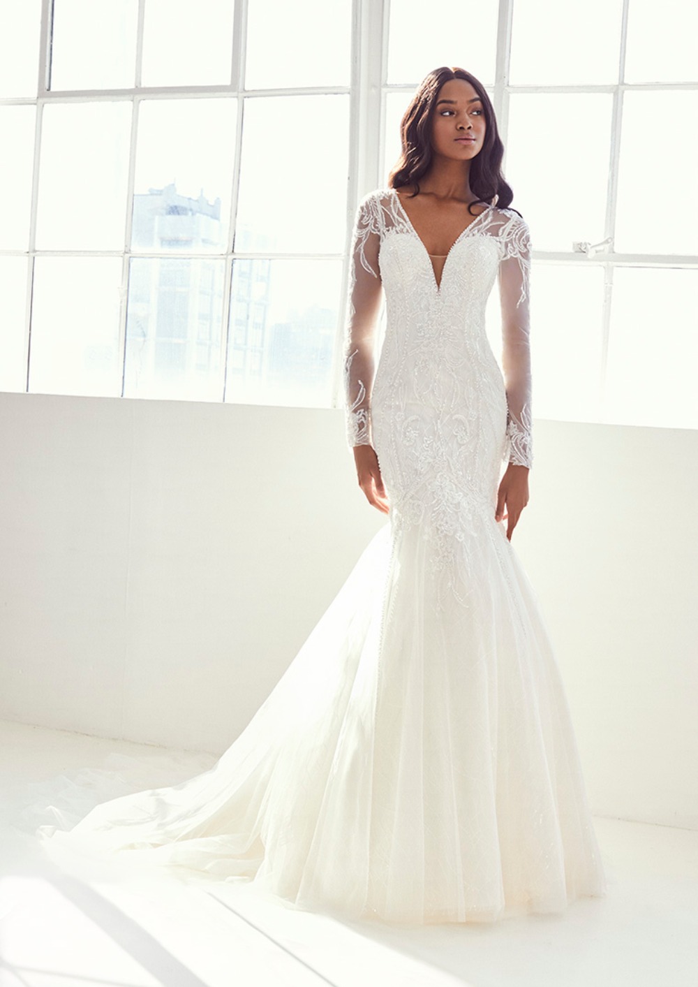 ASHLEY GRAHAM x PRONOVIAS_LEE