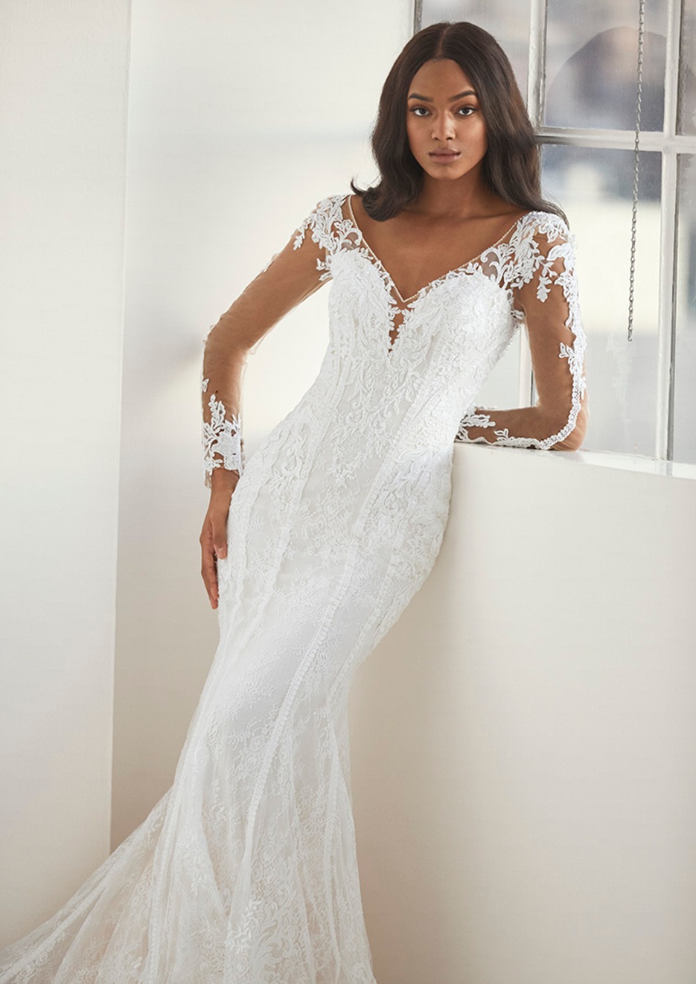 ASHLEY GRAHAM x PRONOVIAS_SHIRLEY 3