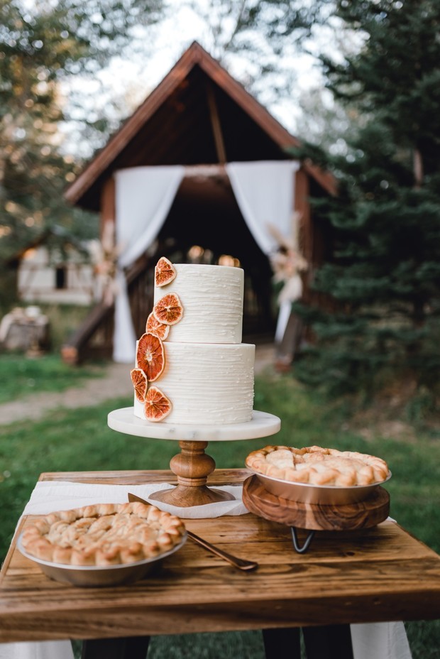 wedding pies and dried grapefruit accented wedding cake