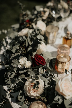 rustic floral table garland