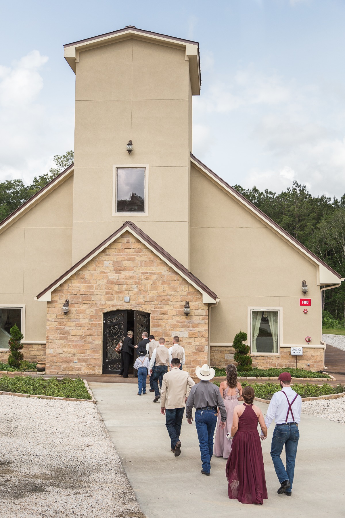southern-lace-estates-wedding-for-heroes