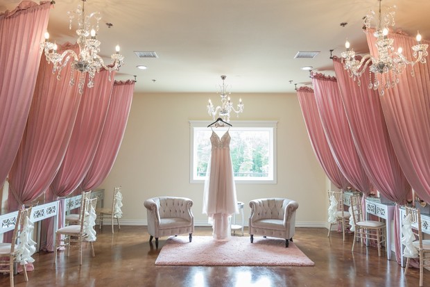 elegant bridal suite at Southern Lace Estates
