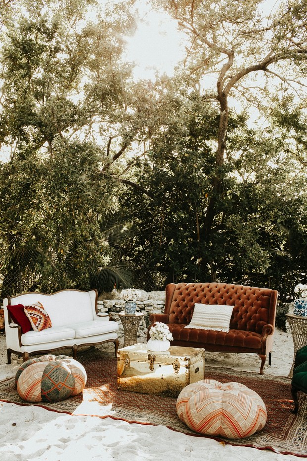 outdoor wedding lounge