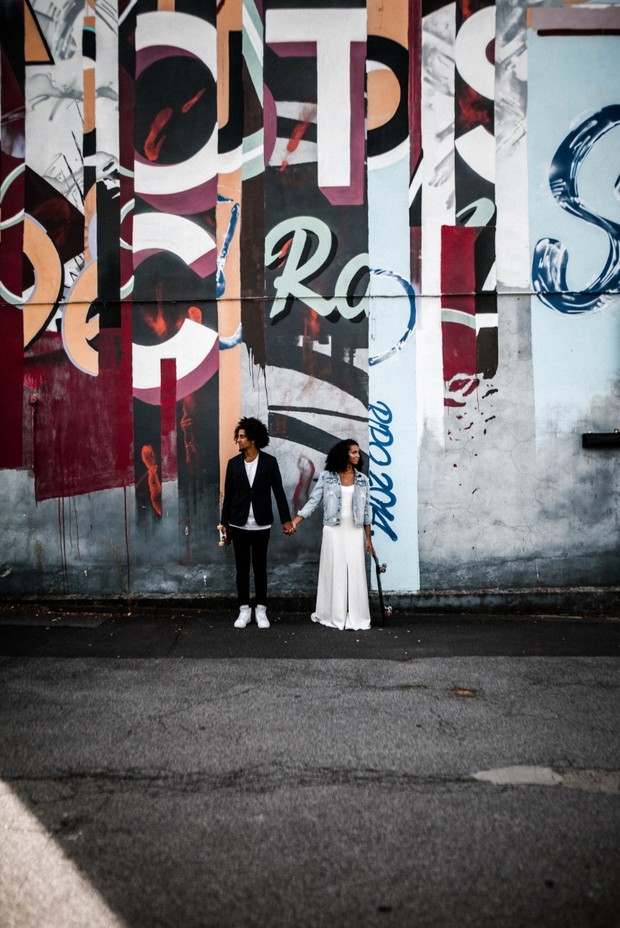 787239_graffiti-wedding-ideas-for-the-wild-at-h
