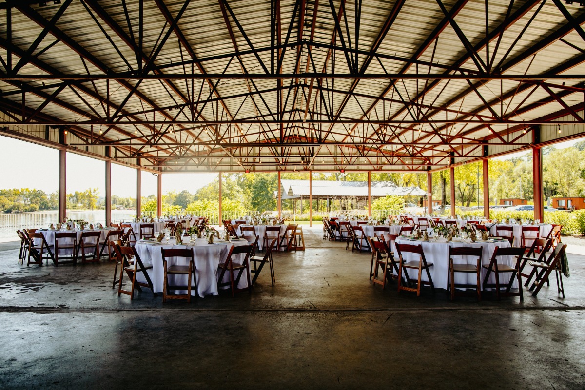 hutton-brickyards-wedding-amber-gress-03