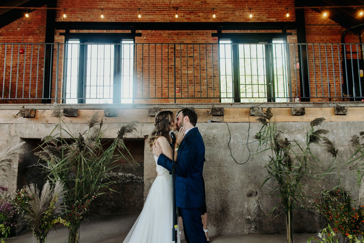 hutton-brickyards-wedding-amber-gress-04