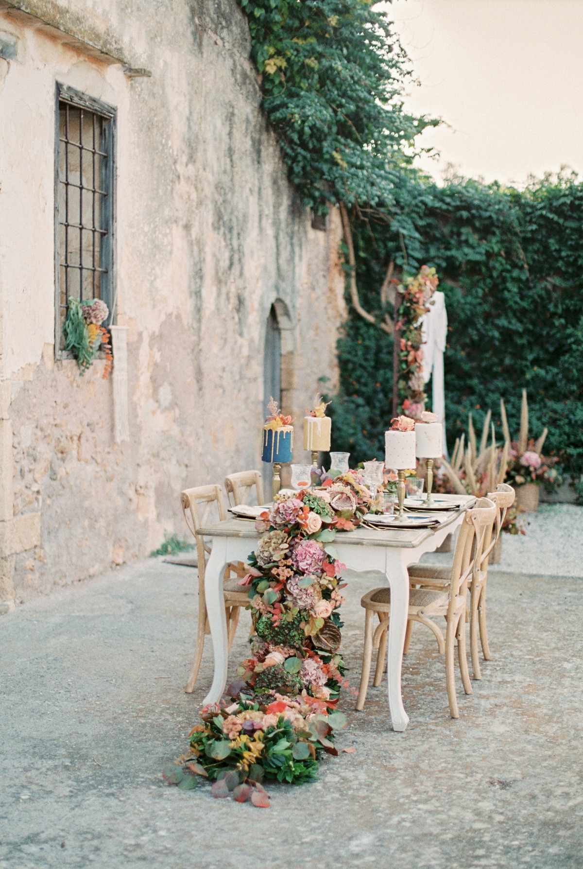 late_summer_wedding_inspiration_in_crete