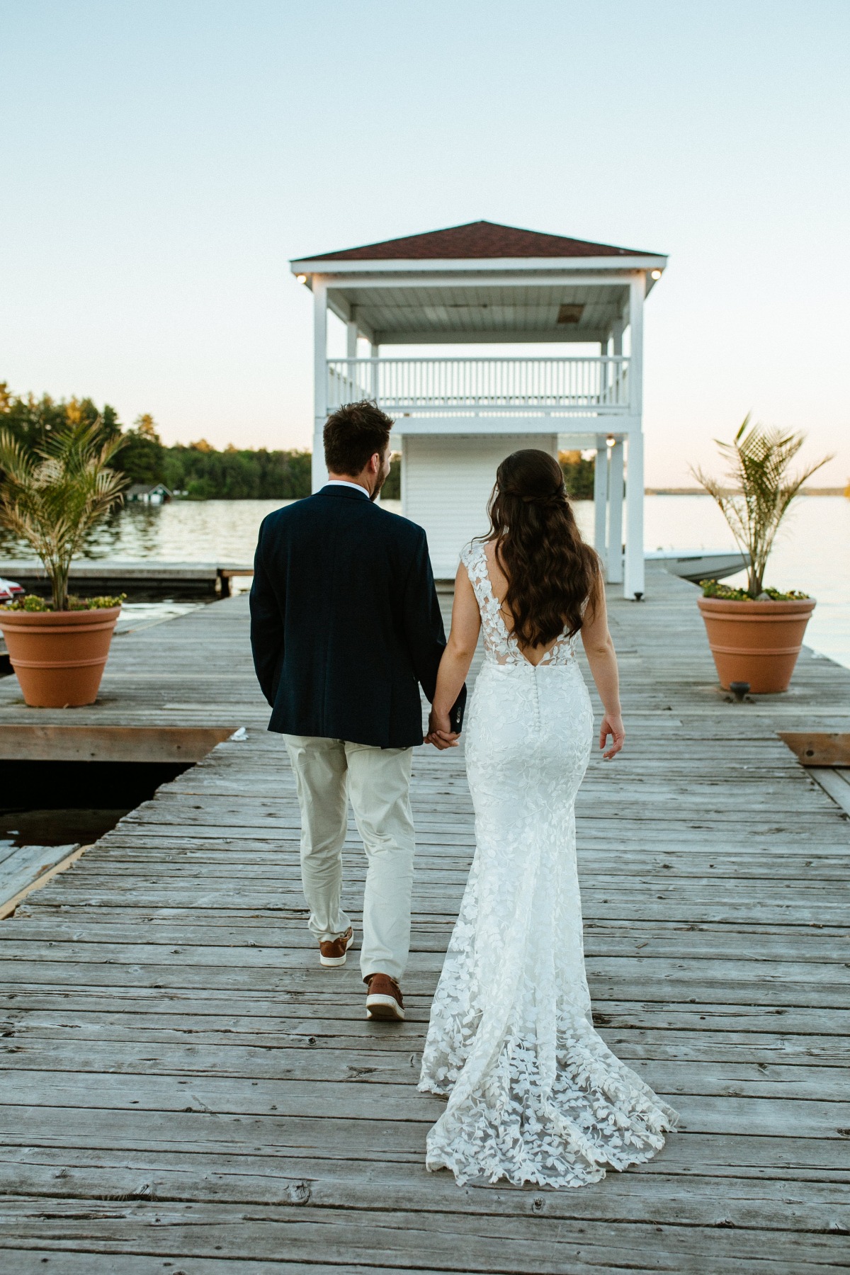 shannonrobbins_muskokasummerwedding1114