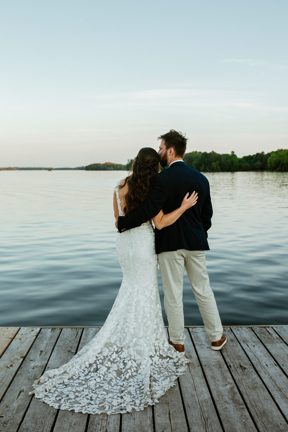 shannonrobbins_muskokasummerwedding1117