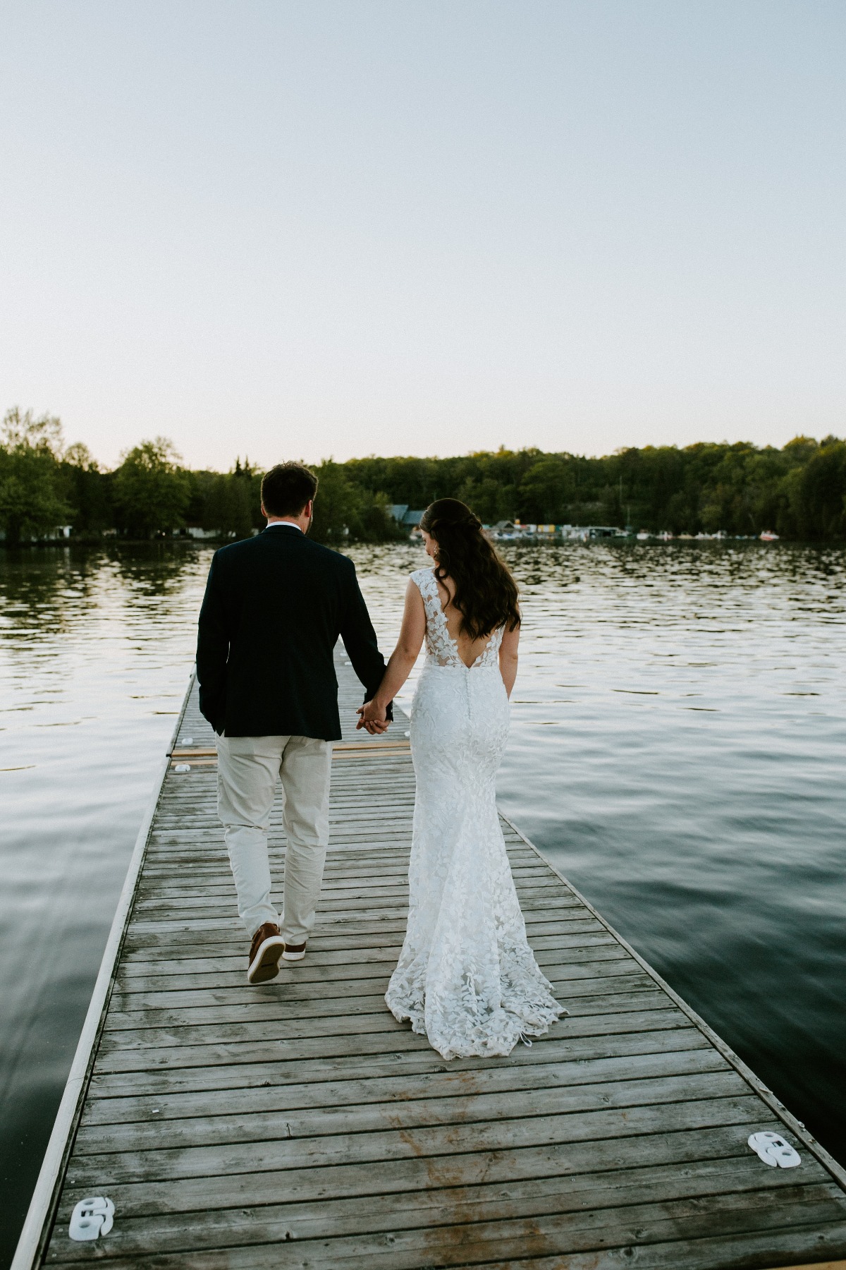 shannonrobbins_muskokasummerwedding1124