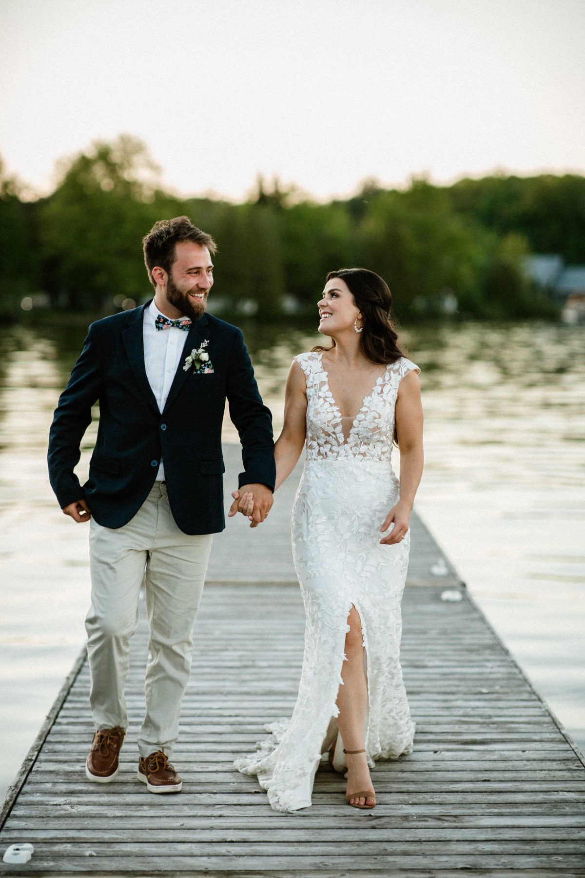 shannonrobbins_muskokasummerwedding1143