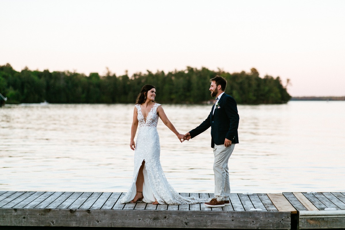 shannonrobbins_muskokasummerwedding1148