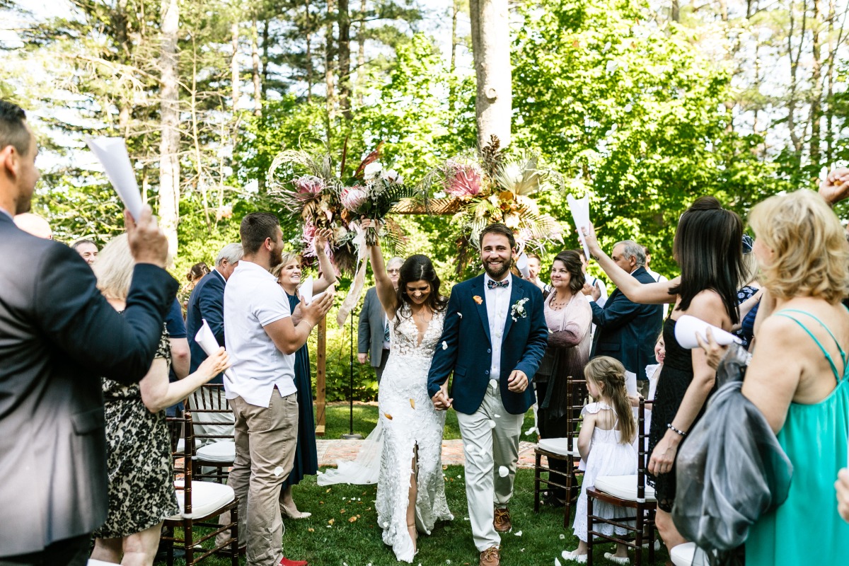 shannonrobbins_muskokasummerwedding1399
