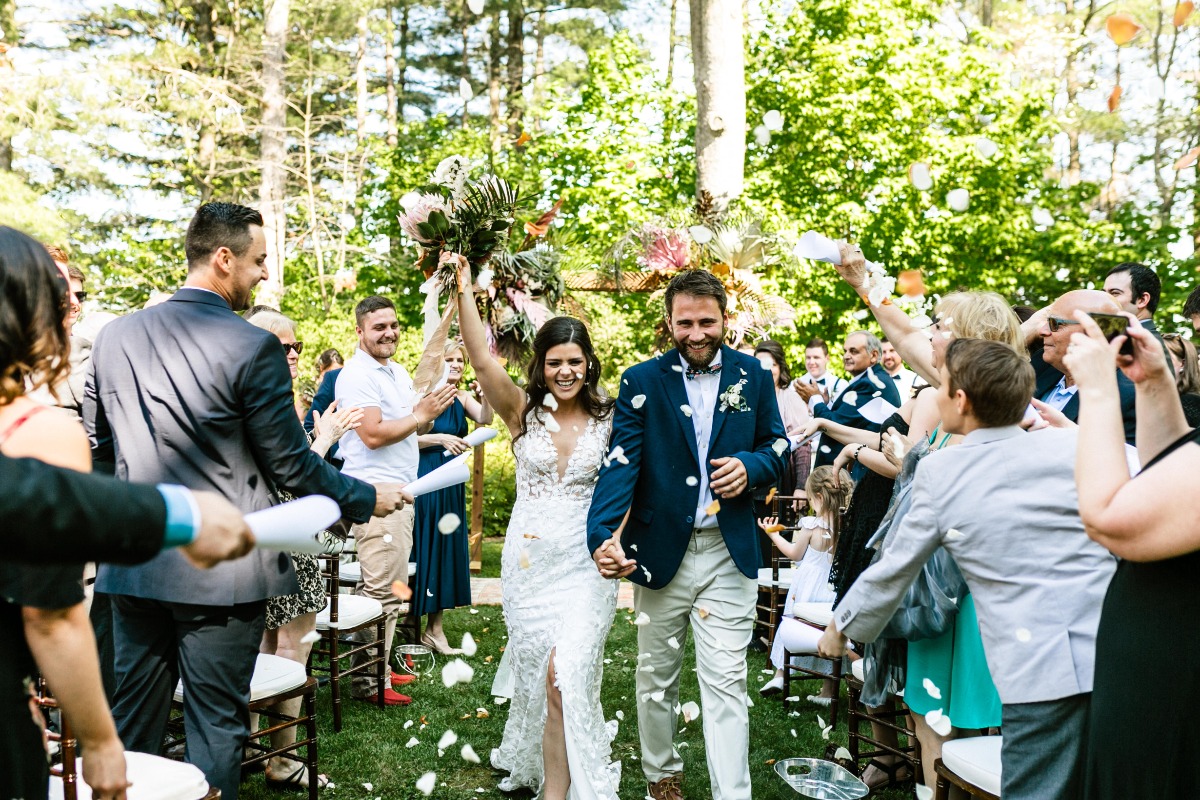 shannonrobbins_muskokasummerwedding1403