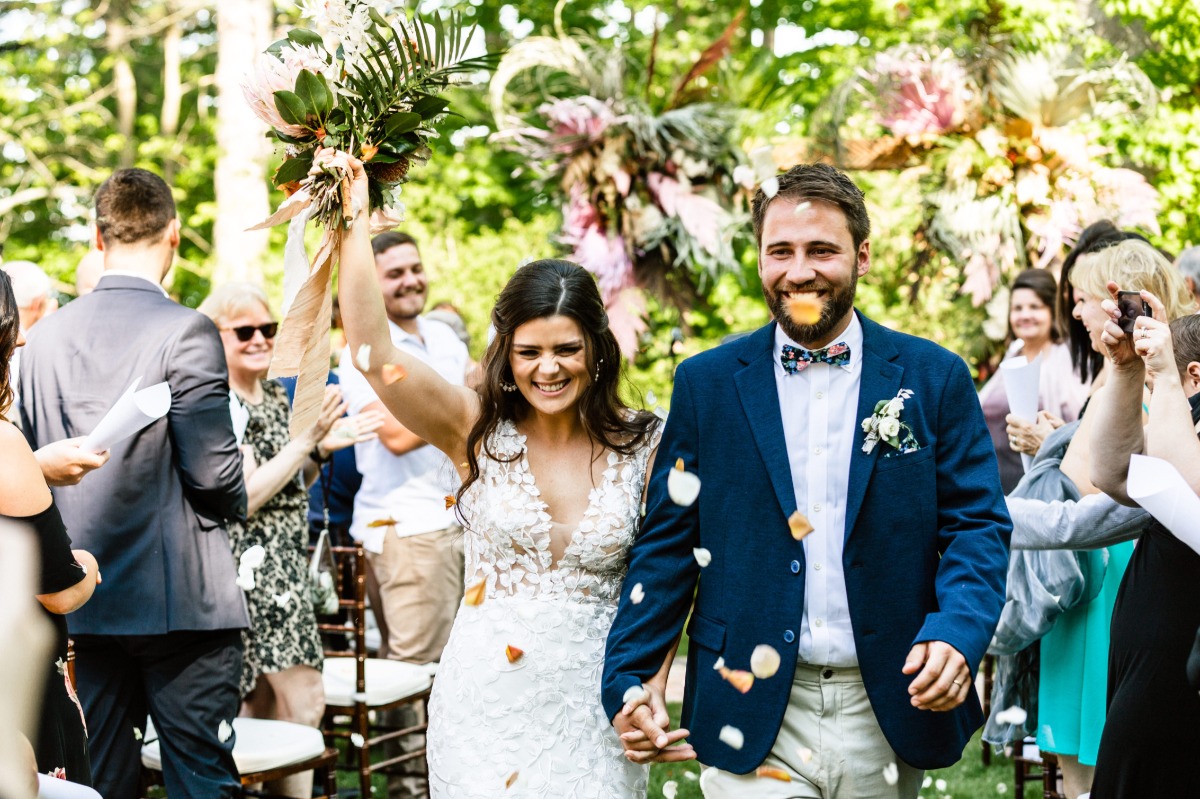 shannonrobbins_muskokasummerwedding1404