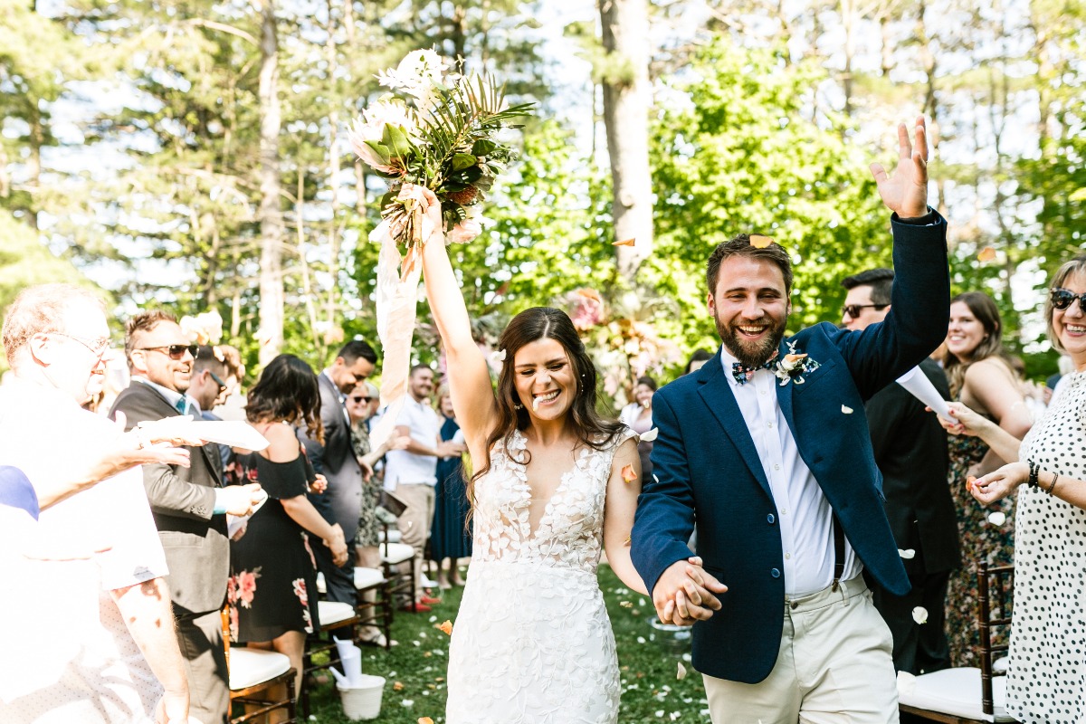 shannonrobbins_muskokasummerwedding1408