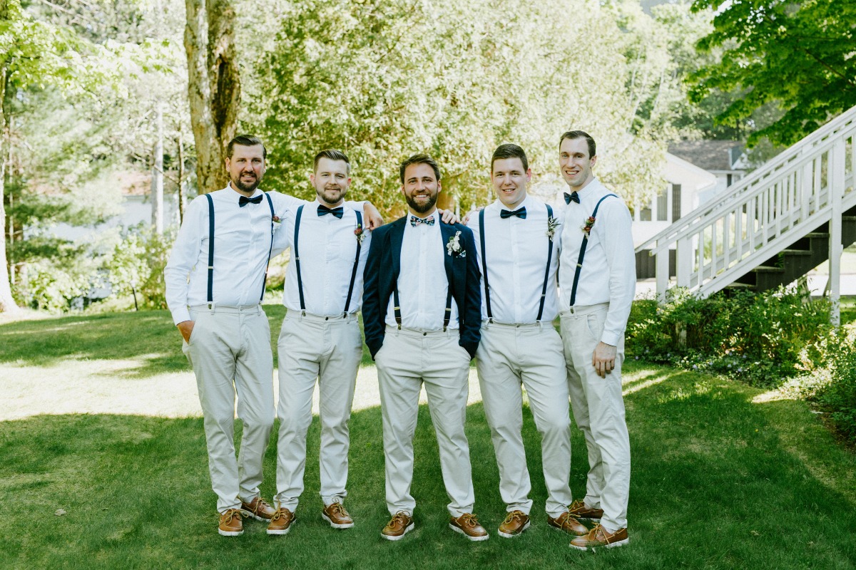 shannonrobbins_muskokasummerwedding386