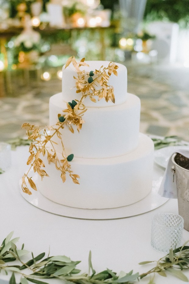 gold vine wedding cake