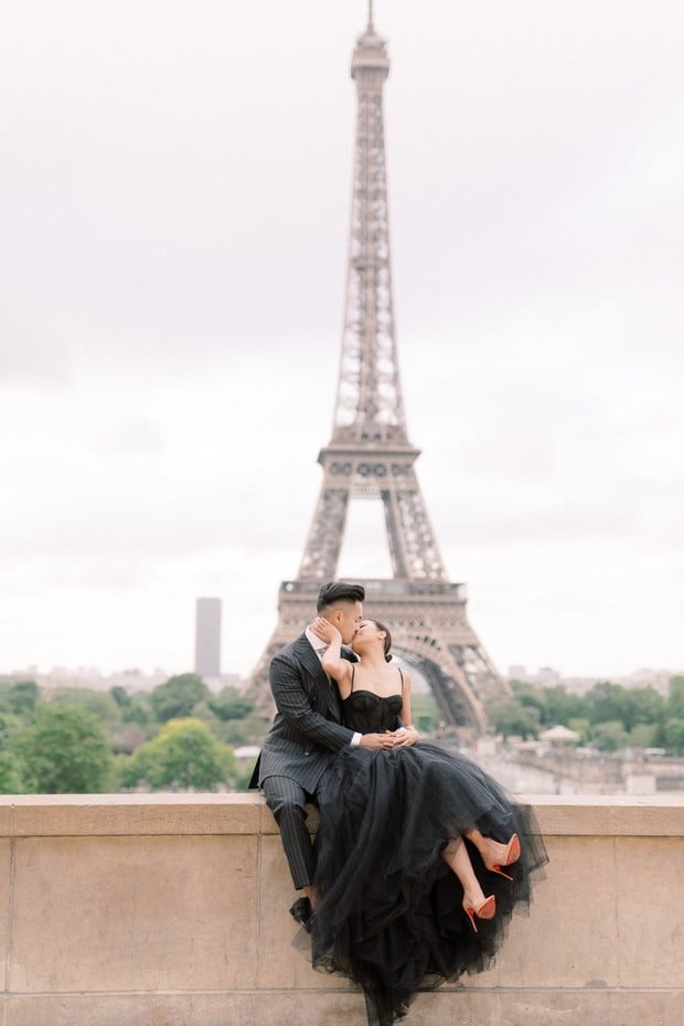 engagement shoot in Paris