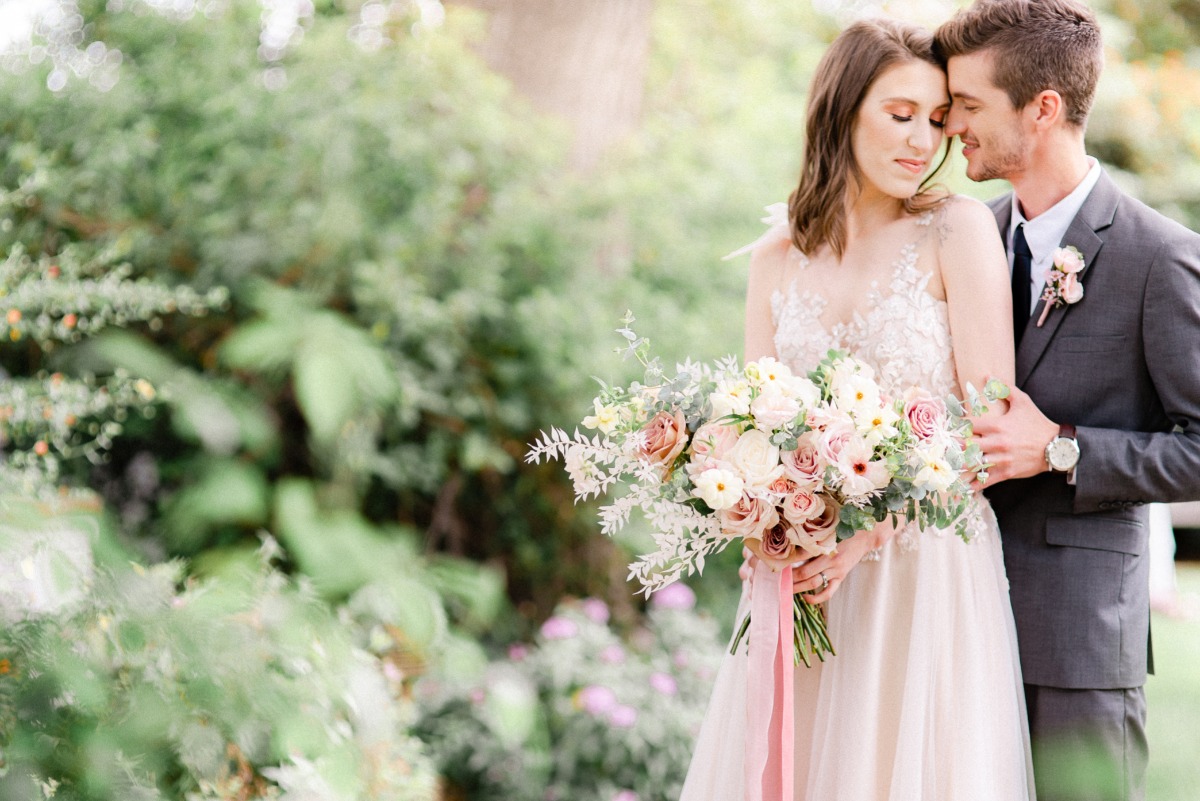 french-butterfly-styled-shoot_102