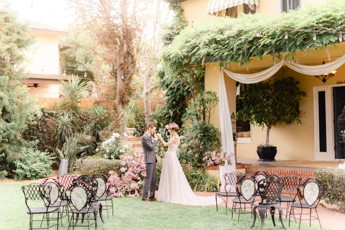french-butterfly-styled-shoot_190