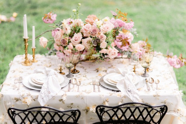 spring pink and gold garden wedding table decor