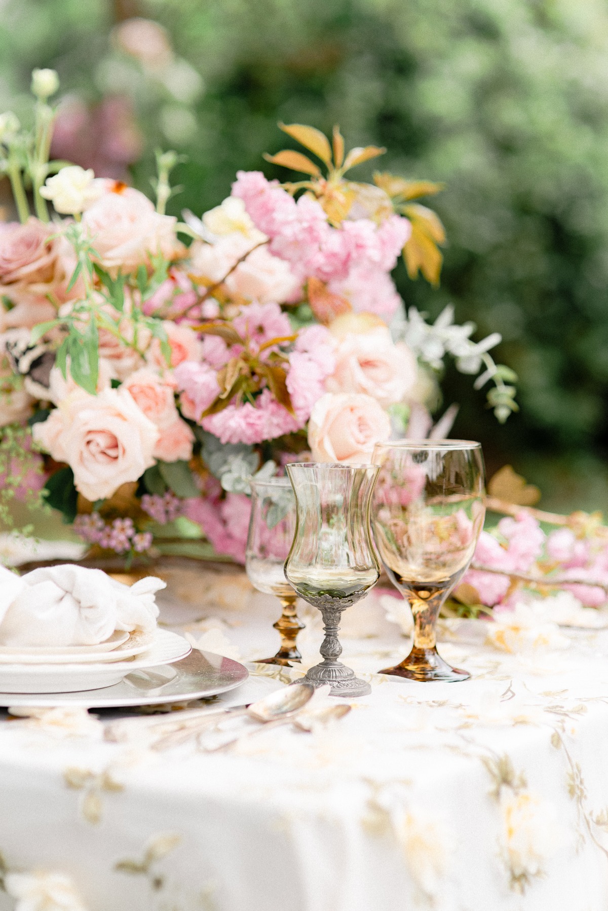 french-butterfly-styled-shoot_241