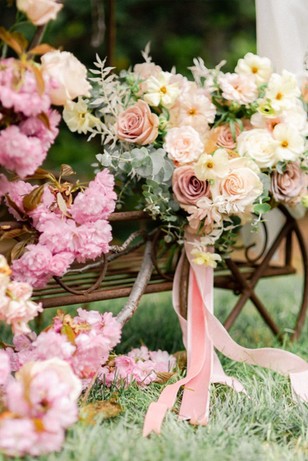pink and blush floral decor