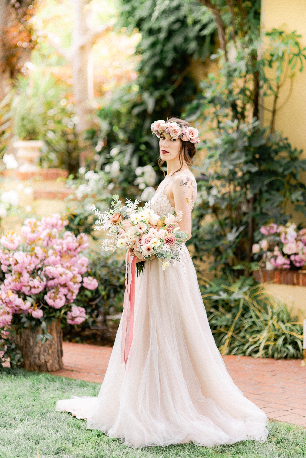 french-butterfly-styled-shoot_338